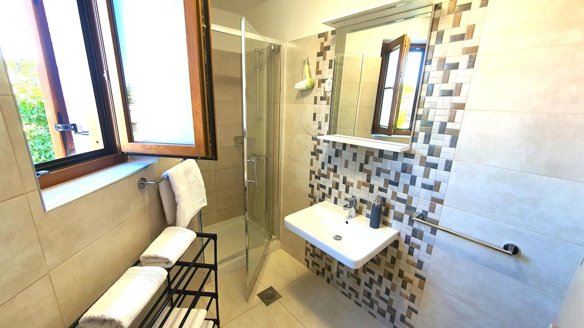 Apartments Villa Tre Marie 로비니 외부 사진