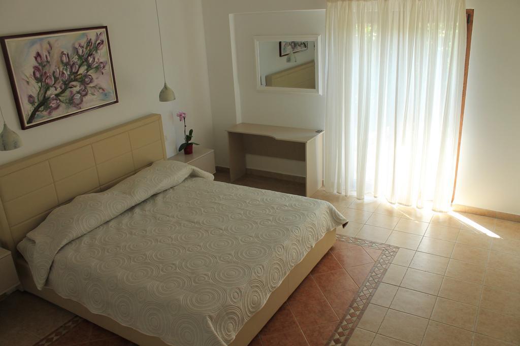 Apartments Villa Tre Marie 로비니 외부 사진