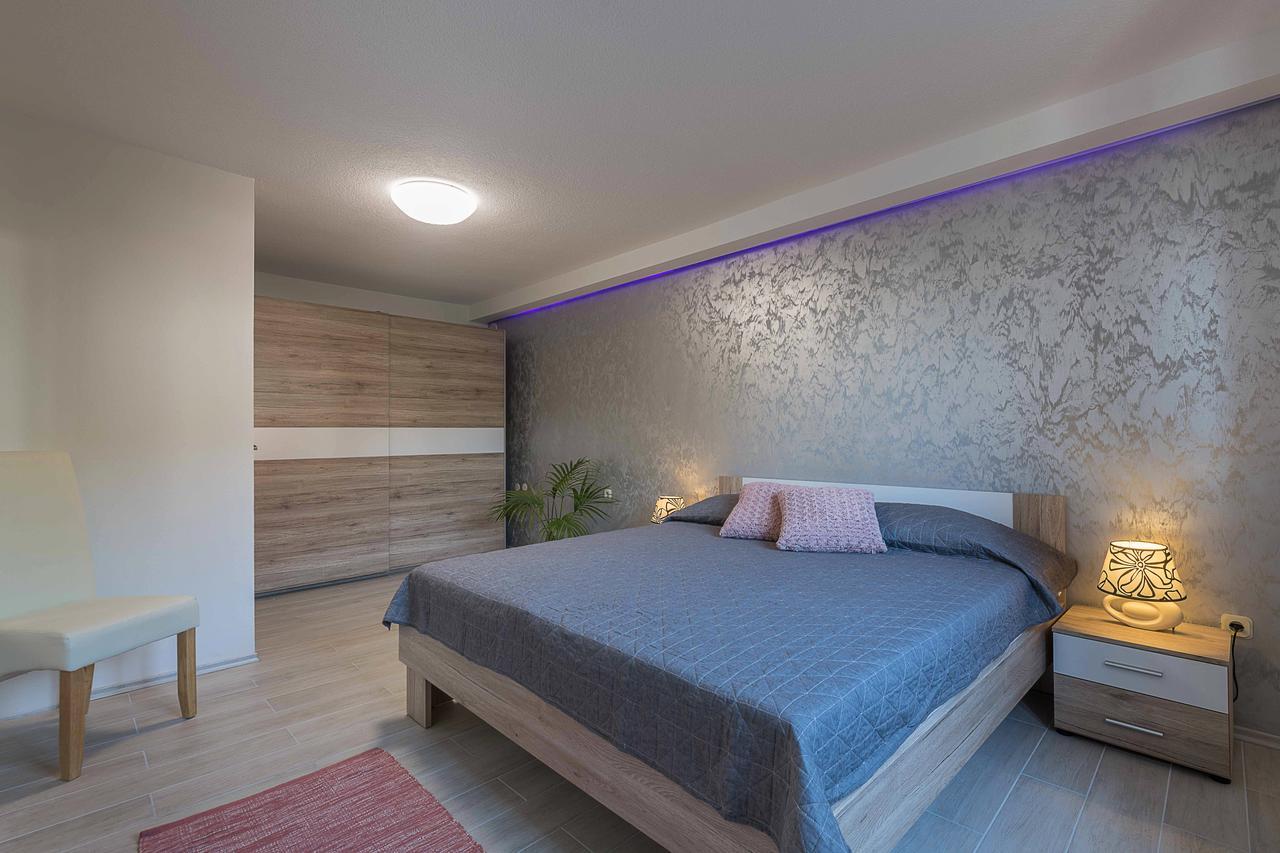 Apartments Villa Tre Marie 로비니 외부 사진