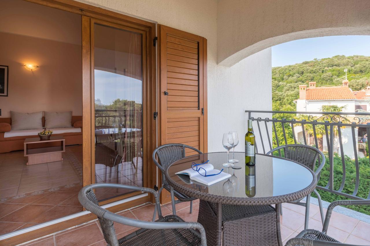 Apartments Villa Tre Marie 로비니 외부 사진