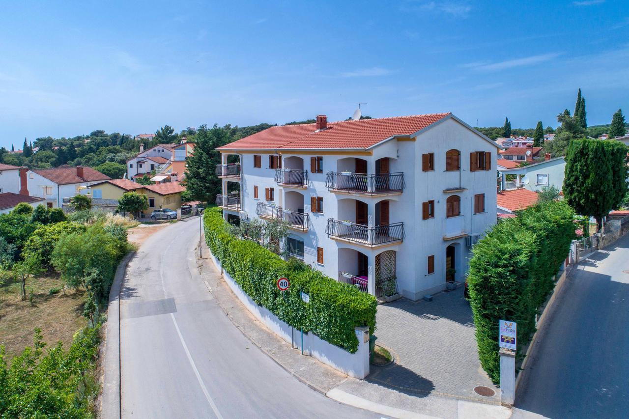 Apartments Villa Tre Marie 로비니 외부 사진